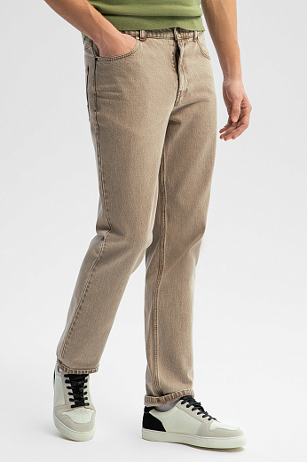 Джинсы прямого силуэта